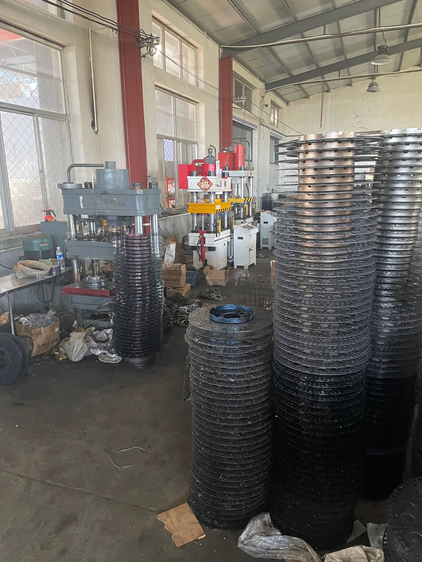 Asbestos-free 430 clutch plates, compatible with Cummins, Weichai, Yuchai, Tianlong, and Shaanqi DeLong engines, directly from the factory