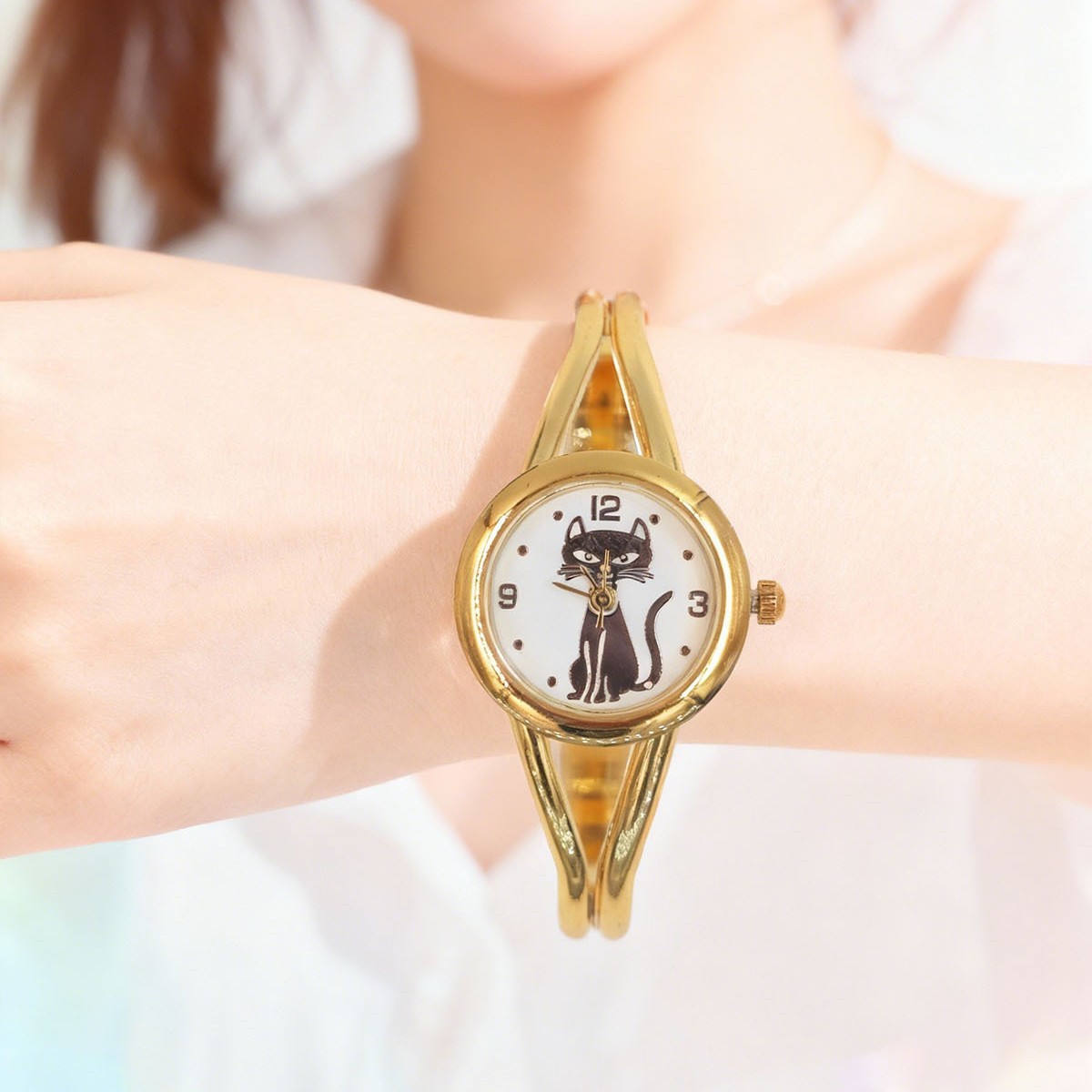 Cat-Themed Minimalist Dial Wristwatch, Creative Niche Gold Bracelet Quartz Watch, Cute Pocket Watch for Students, Student Watch