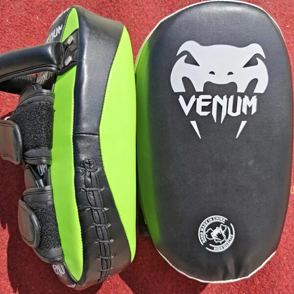 Crooked boxing equipment for taekwondo for martial arts for training