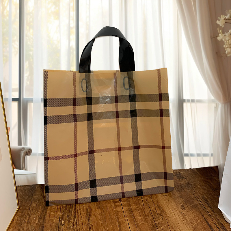 2025 Popular Checkered Plastic Tote Bags, Small and Medium Sizes, High-End Pe Material for Clothing and Children's Wear, Trendy Packaging Styles
