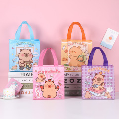 カピバラcapybaraカピバラかわいい漫画不織布ギフト包装プレゼント子供用手提げ袋卸売り