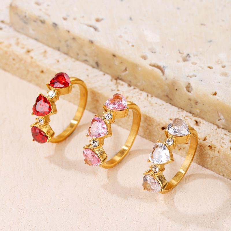 Zircon Inlay Material Fashion Heart Shape Titanium Steel Plating Zircon Rings