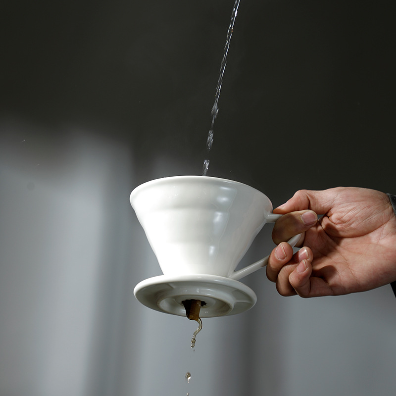 V60 type coffee hand brewing filter cup ceramic set convenient drip coffee cup coffee funnel sharing cloud pot