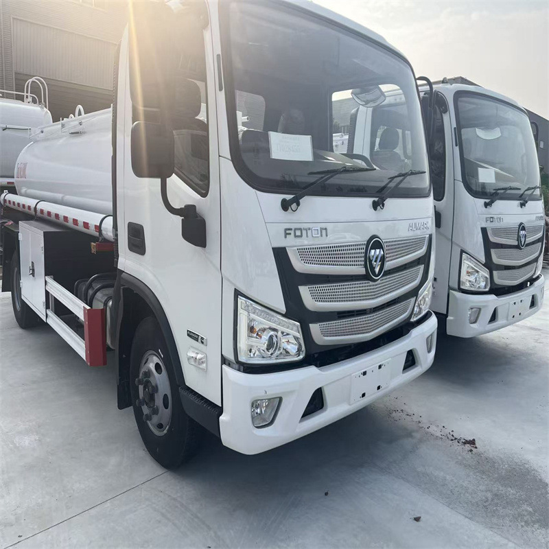 FOTON5立方油罐车 5000L液罐车 右置方向盘运油车 流动加油车