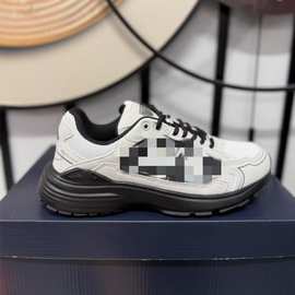 2025新款反光字母运动休闲男鞋时尚潮流情侣网面透气女鞋跑步鞋