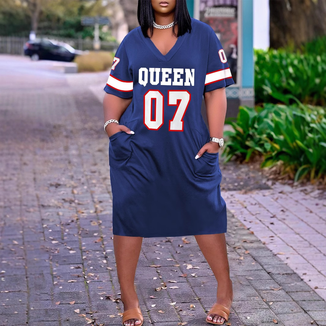 Midi-jurk met V-hals en letterprint, A-lijn model, gemaakt van melkzachte stof, casual en elegant, geschikt als zomerjurk voor dames, plus size._voghion.com