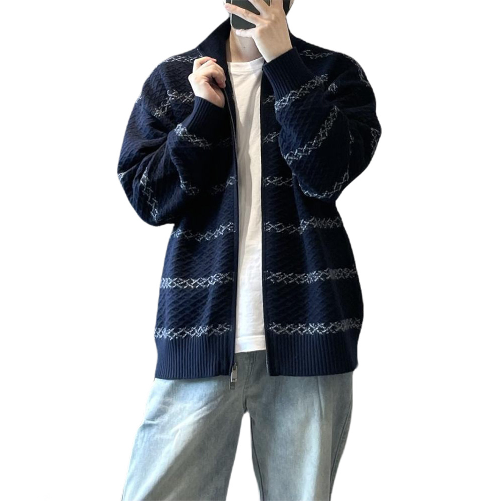 Explosiones transfronterizas de tamaño europeo de tamaño grande contraste a rayas cardigan jersey suéter texturizado hombre abrigo de cuello al por mayor fábrica