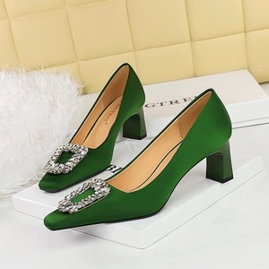 6186-K30 European and American style banquet women's shoes with thick heels, high heels, satin, shallow mouth, smal