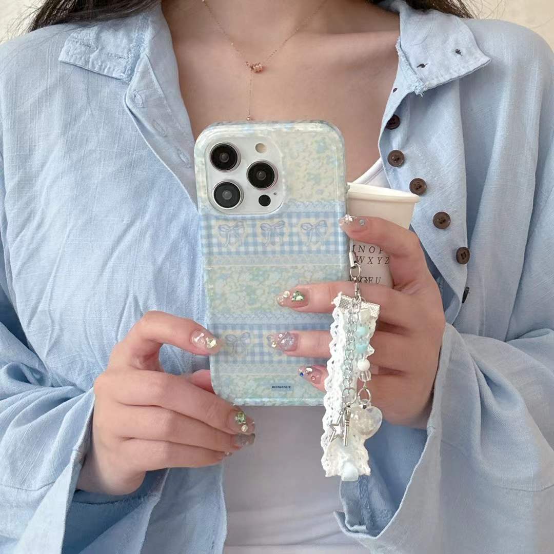 Fresco empalme azul floral amor adecuado para Apple 16ProMax niña iphone15 funda para teléfono móvil 13 colgante 14