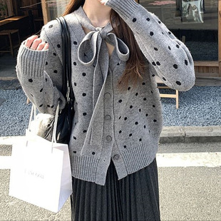 ���c�����Yᘿ���ë��Ů���׻�ɫ�ٴ�ɐ��_������