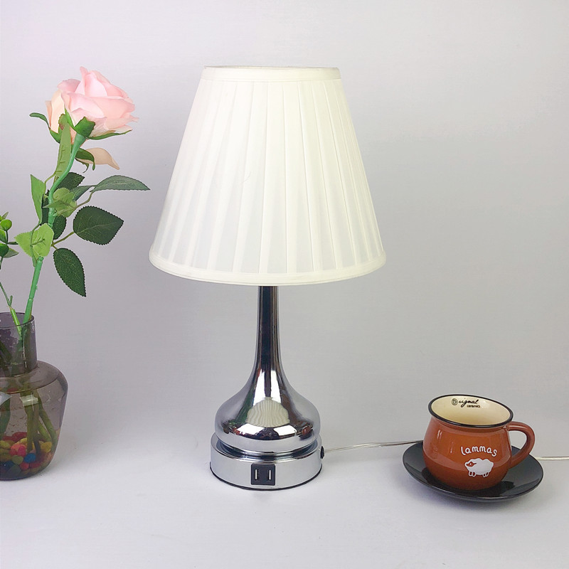 Estilo coreano retro de internet celebridad toque consagrado interfaz USB lámpara de mesa accesorios base dormitorio B & B accesorios de vidrio de metal