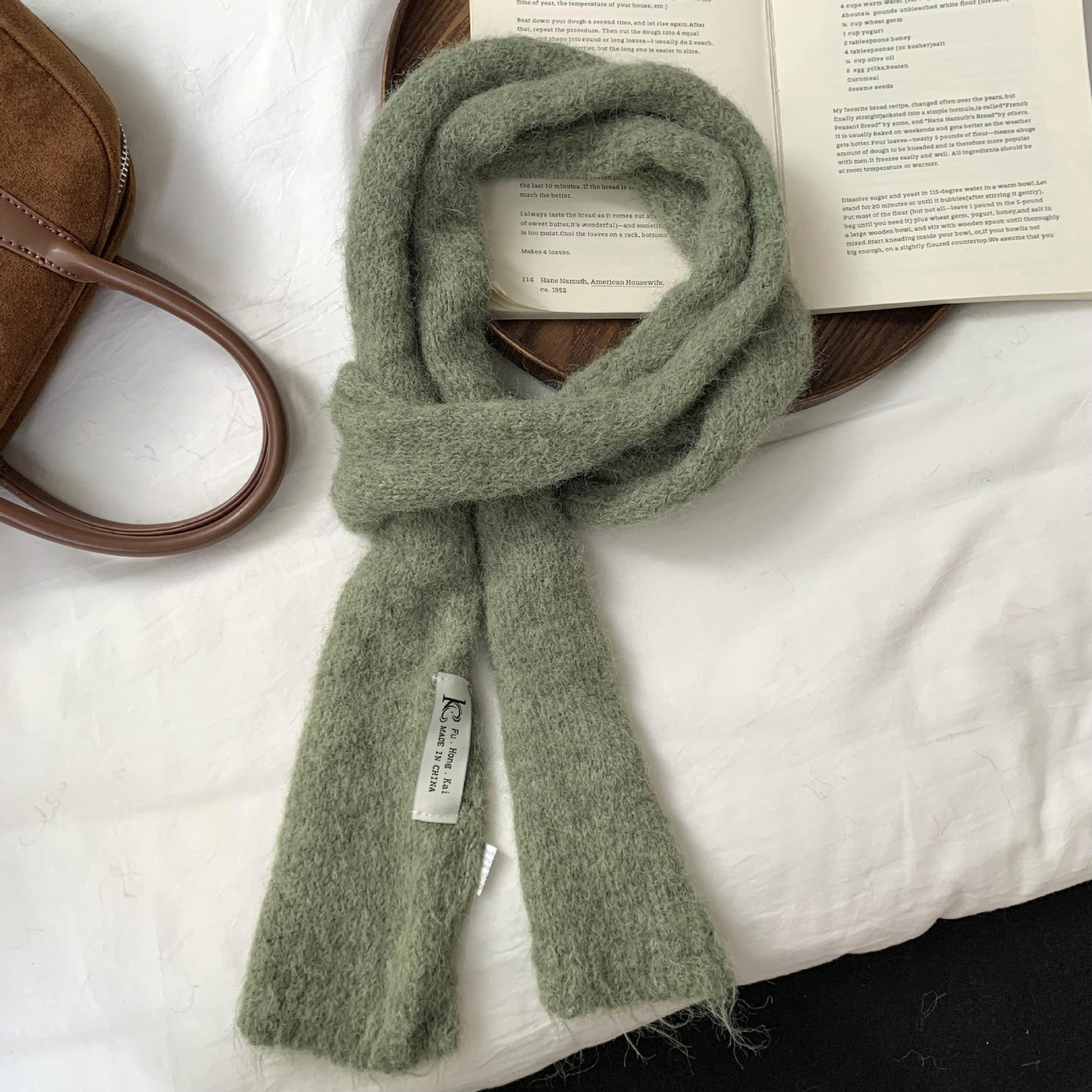 Bufandas de otoño y invierno sensación de atmósfera nuevo estilo coreano variante suave dulce sólido bufandas pegajosas delgadas calentamiento del collar