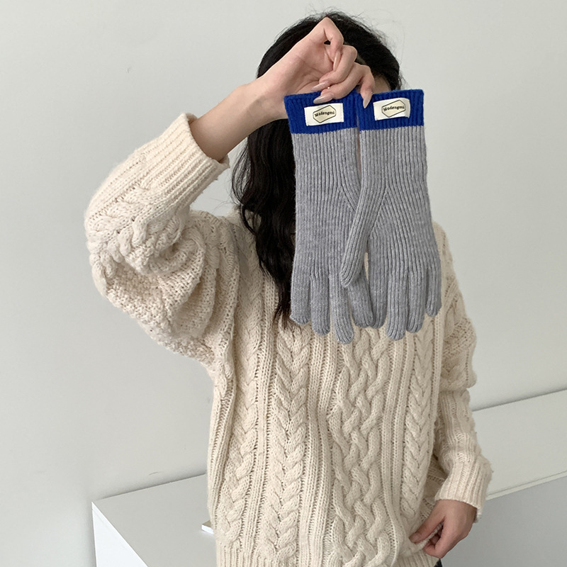 Guantes de punto para mujeres 2025 invierno nuevo color de colisión de empalme para montar calentamiento largo pantalla táctil cinco dedos guantes