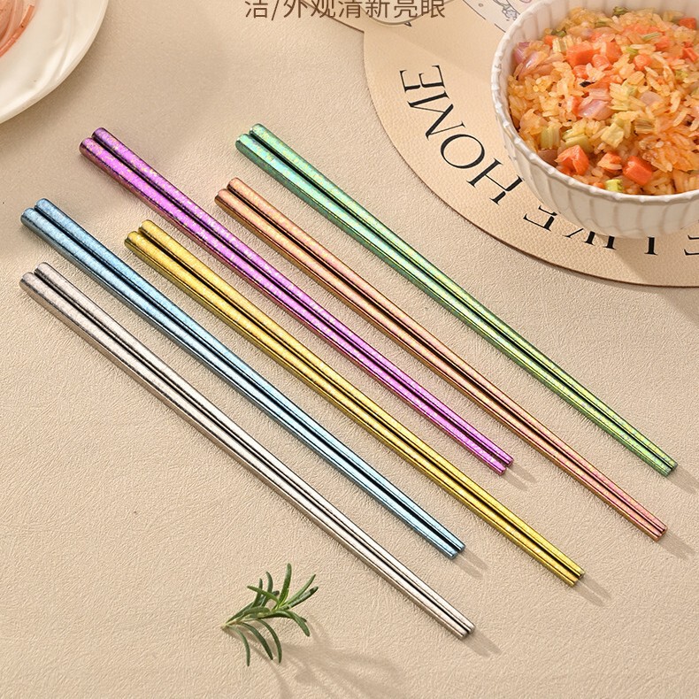 Pure titanium square chopsticks with crystal ice flower pattern, 8cm square non-slip chopsticks, individual chopsticks for each person Pure titanium square chopsticks with crystal ice flower pattern, 8cm square non-slip chopsticks, individual chopsticks for each person