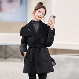 潮牌连帽羽绒服女中长款2025冬装新款洋气减龄白鸭绒黑色加厚外套