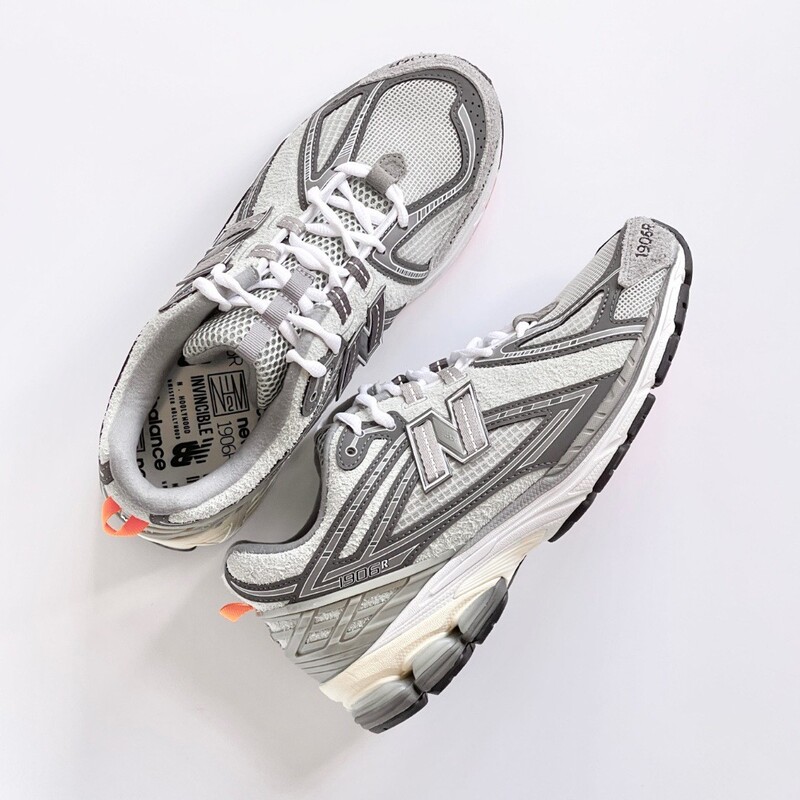 Nb1906 Trendyy Retro Sports Fabric Shock-Absorbing Wear-Resistant Breathable Low-Cut Casual Running Shoes for Men and Women in White Golden