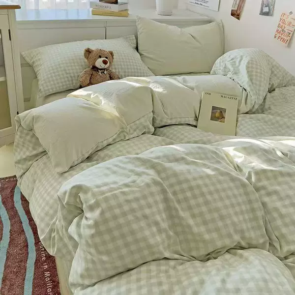 Simple Plaid Bedding Set, Quilt Cover, Student Dormitory Three-Piece Set, Four-Piece Set, Skin-Friendly Washed Cotton Four-Piece Set