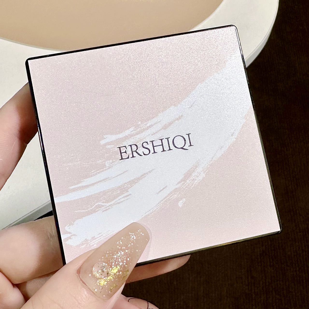 Série exclusive ErshiQI Dry Landscape, fard à paupières intégré à flash fin haute luminosité, réparation spéciale du visage Ins_voghion.com