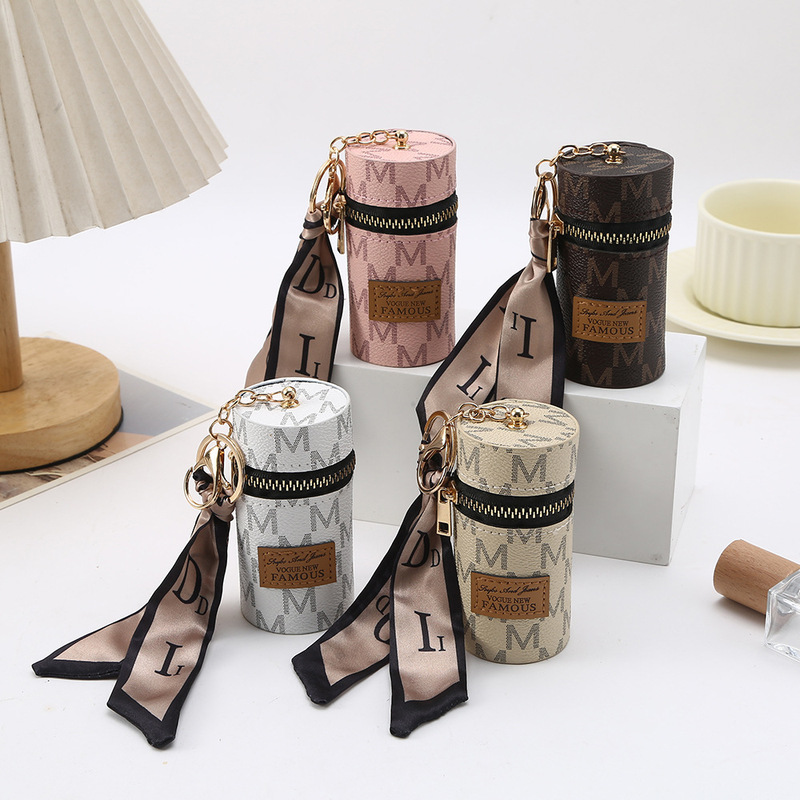 Cross-border vintage bucket coin purse for women 2026 new model retro mini high-end lipstick bag keychain pendant