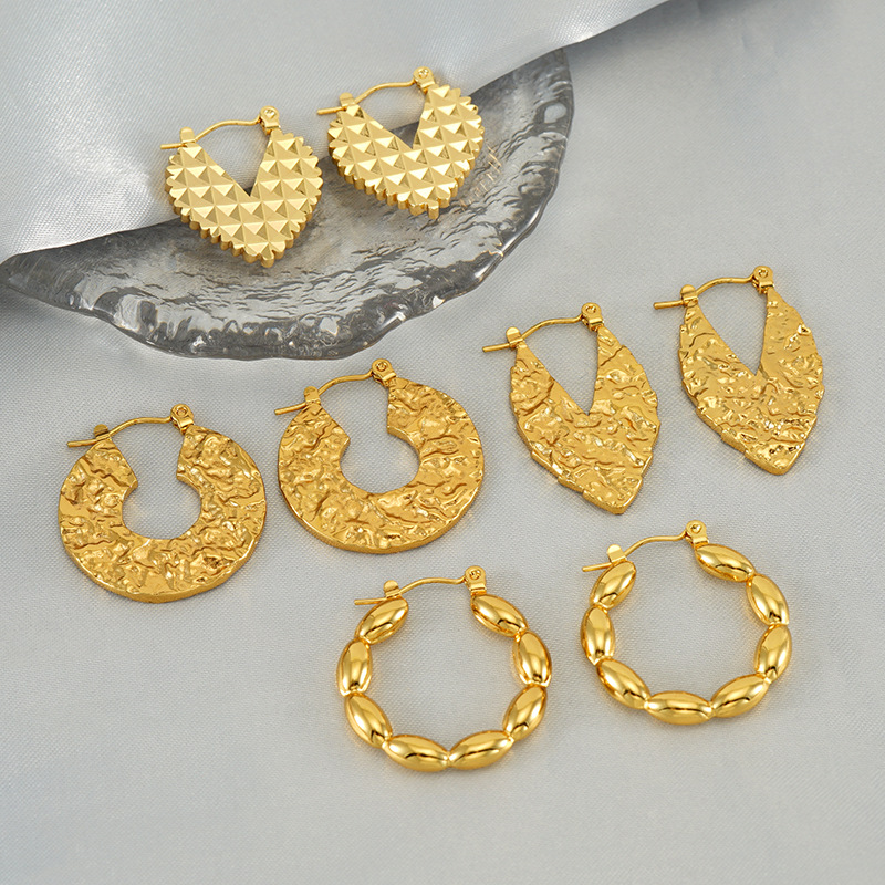 12g Weight 1 Pair Basic Modern Style Classic Style Geometric Heart Shape Plating 304 Stainless Steel 18K Gold Plated Hoop Earrings