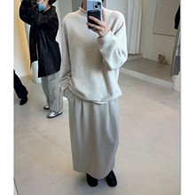 现 2025冬季新款韩国设计师mo*a慵懒风双褶直筒开叉半身裙