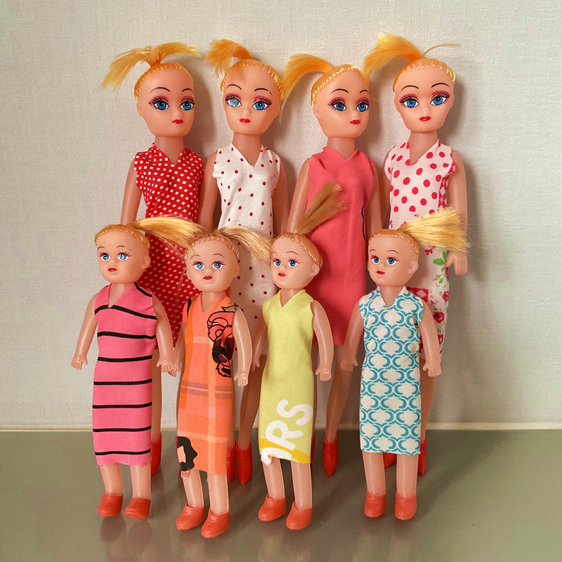 El comercio exterior de la madre y la hija muñeca barato DIY Barbie Muñeca Chica gorda juguete infantil 1 yuanes puesto empuje exportación