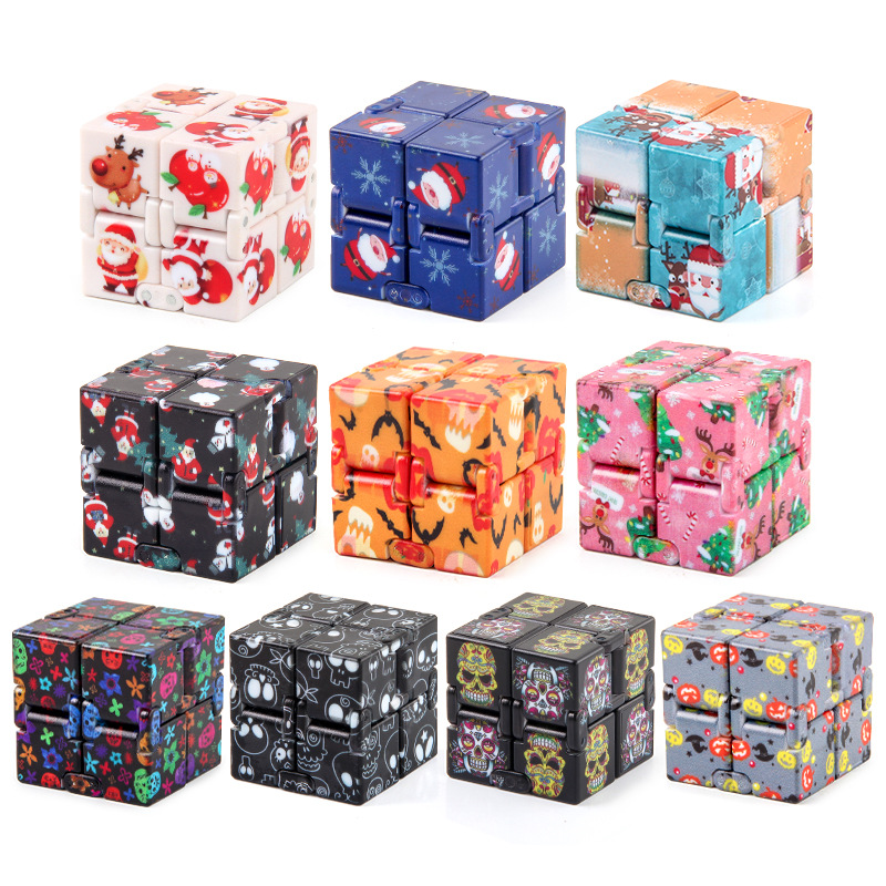 Nuevos juguetes de descompresión exóticos Navidad Halloween infinito Cubo de Rubik creativo de bolsillo cuadrado de segundo orden Cubo de Rubik exportación transfronteriza