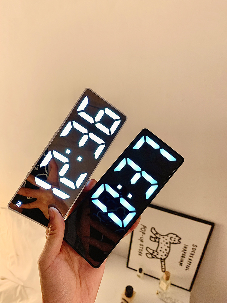 빛나는 거울 시계 데스크탑 시간 시계 LED 디지털 디스플레이 장식품 전자 알람 시계 학생 기숙사