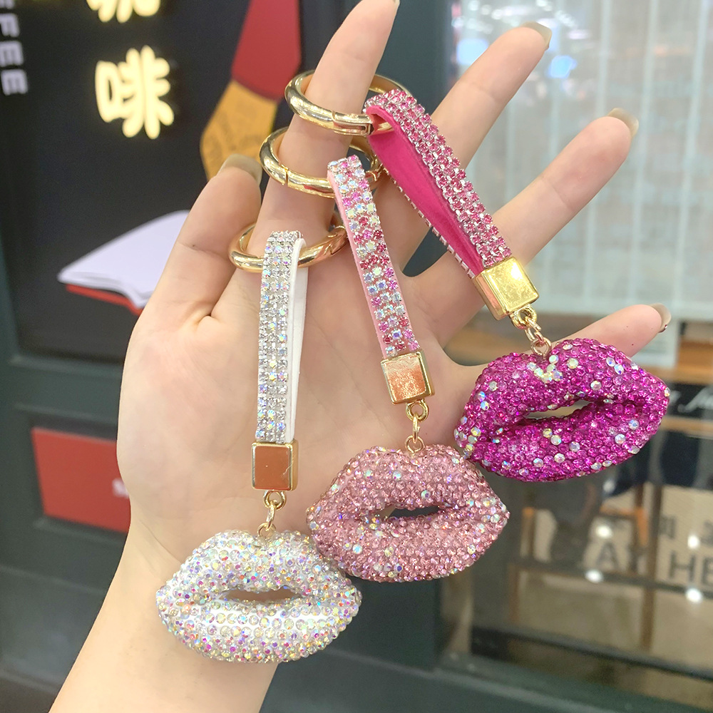 Llavero de lujo con forma de labios y diamantes para bolso_voghion.com
