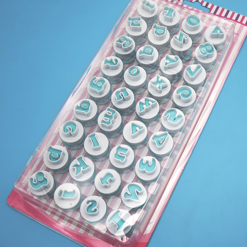 Qikai 26P mayúsculas y minúsculas letra número biscuit primavera molde fondant cake impresión plástico en stock