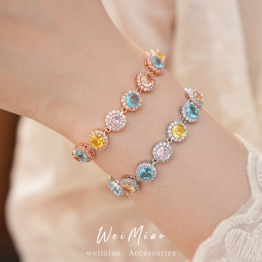 Personalidad temperamento pulsera de hebilla redonda de piedra de silicio ligera lujo nicho pulsera de alta sensación de moda exquisita joyería de mano versátil