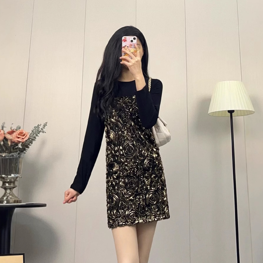 Fashionable elegant fleece three dimensional dress