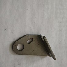 厂家直发小角铁小孔建筑模型铁片金属支架玩具车轴架模型玩具配件