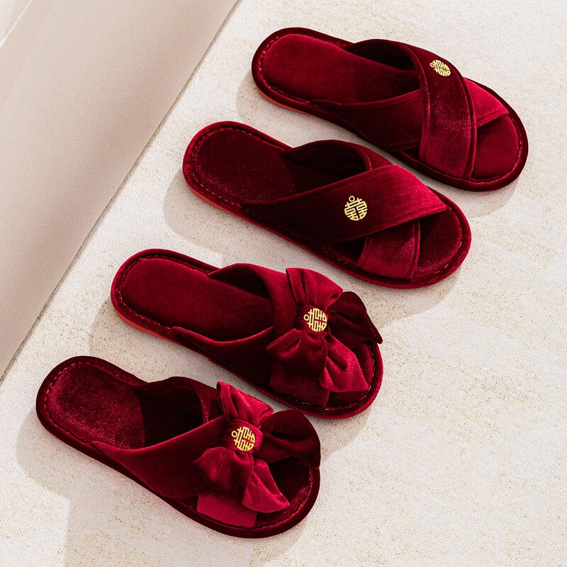 Bride and Bridesmaid Morning Robe Cotton Slippers for Women Autumn and Winter Korean Velvet Wedding Red Indoor Fashion Home Slippers Bride and Bridesmaid Morning Robe Cotton Slippers for Women Autumn and Winter Korean Velvet Wedding Red Indoor Fashion Home Slippers