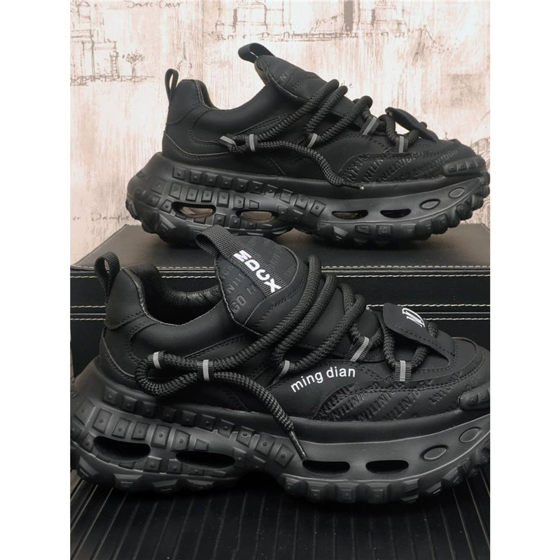 Мужская обувь 2025 новая обувь папы с толстой подошвой