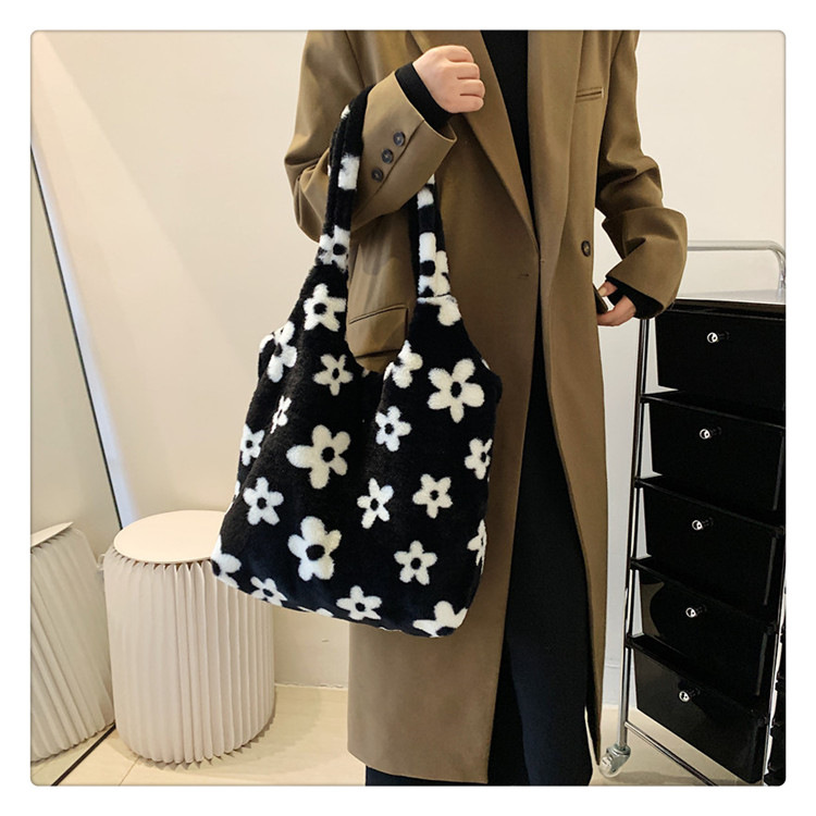 Winter Nieuwe Harige Tas Vrouwen Tas 2023 Mode Grote Capaciteit Vrouwen Schoudertas Zachte Pluche Handtas Vrouwen groothandel_voghion.com