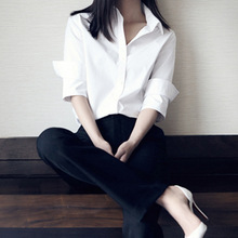 2022新款气质白衬衫女长袖韩版修身百搭设计感小众大码职业装寸衣