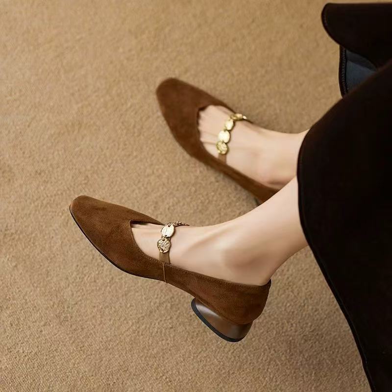 Retro Square Toe Gold Coin Chain Mary Jane Shoes for Women 2025 Autumn and Winter New Style Comfortable and Versatile Thick Low-Heeled Shoes