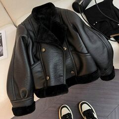 2025 冬の女性の模造毛皮オールインワンレザージャケットショートコートプラスベルベット肥厚ファッションオートバイジャケットプラスベルベットレザージャケット