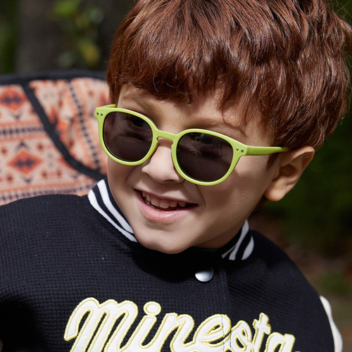 2024 new style 0-3 year old baby silicone sunglasses children's sunglasses summer fashion sunshade glasses 8404