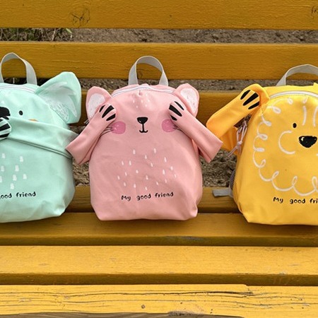 Kindergarten Schoolbags for Men and Women, Early Education Gifts with Printed Logo, Ultra-Light Cartoon Student Backpacks, 2-6 Years Old Children's Backpacks