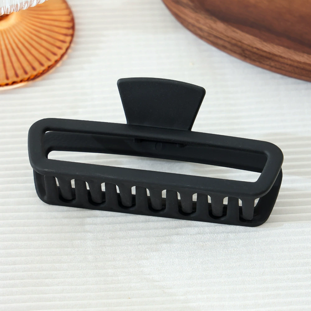 Rectangular crab pin, shark, simple and elegant design, high-quality style