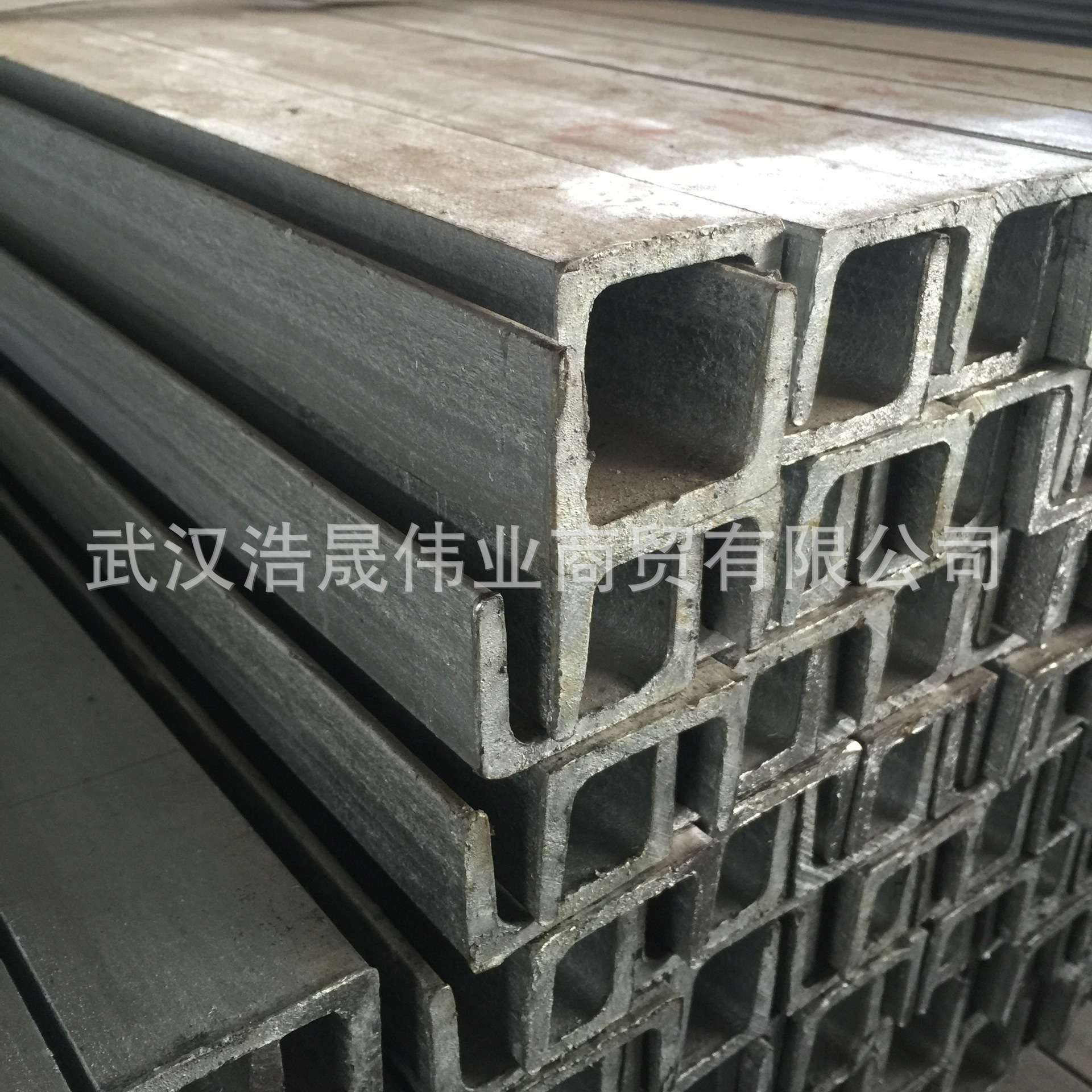 武汉u型材Q235B厂家 国标热轧镀锌槽钢 现货销售莱钢热轧槽钢
