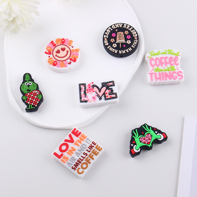 Productos para bebés caricatura día de San Valentín silicona pequeña goma de diente creativa DIY baby molar chupeta anti-caída accesorios de cadena