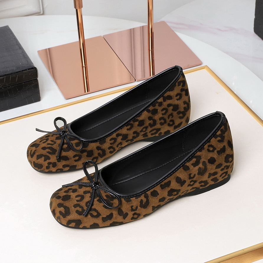 836-11 French Leopard Print Round Toe Shallow Patent Leather Ballet Shoes with Bow Decoration and Inner Heightening Shoes for Women