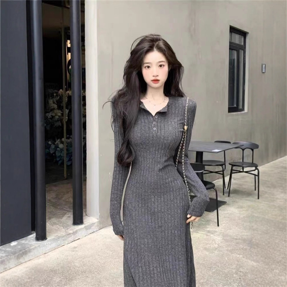 【闪购直供】磨毛坑条法式气质燕麦色长裙秋冬加绒打底毛衣裙子女