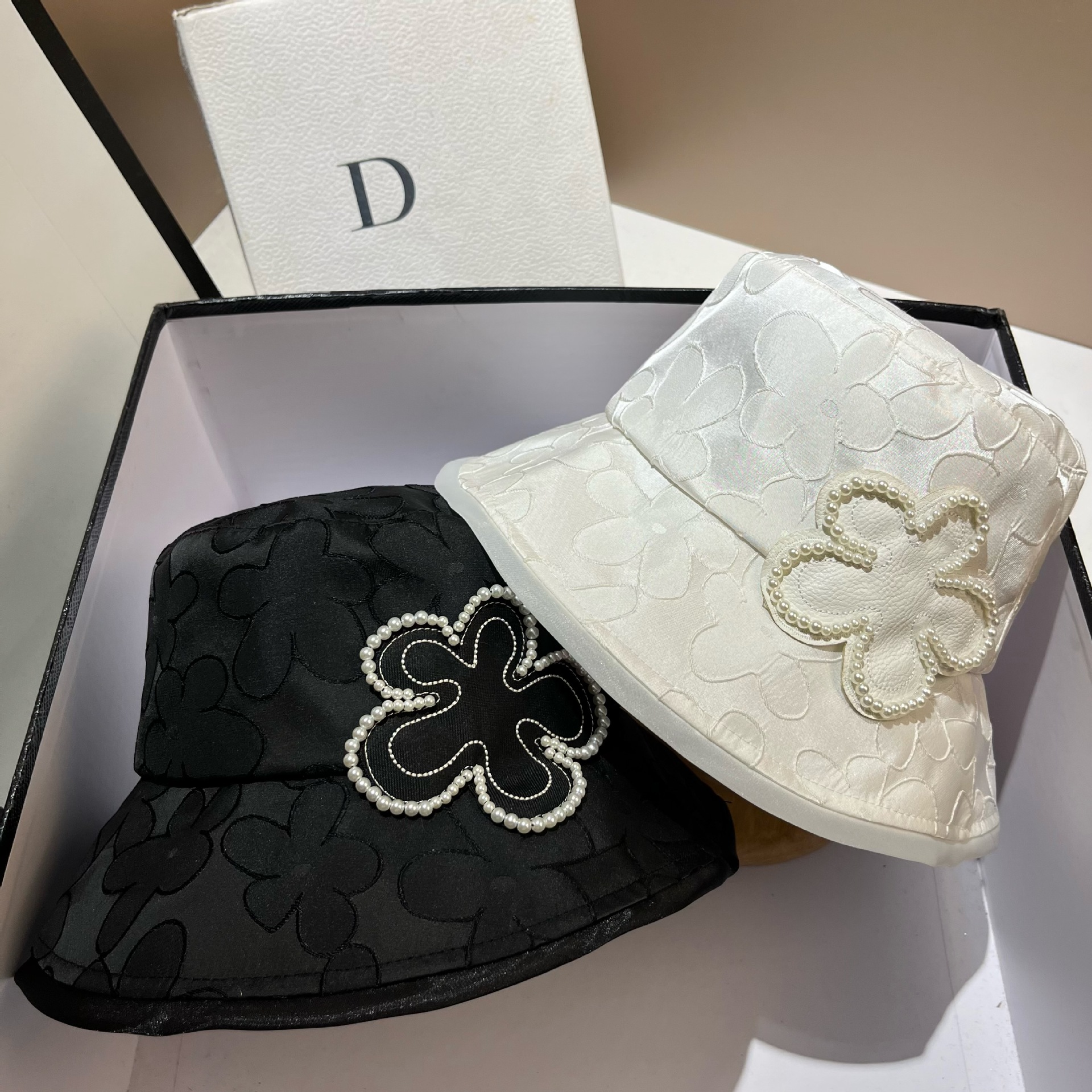 Korean version of ins small fragrant wind pearl flower casual fisherman fashionable spring/summer embroidered jacquard_voghion.com