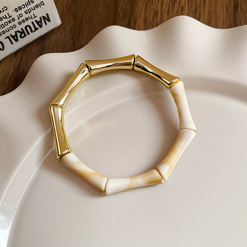 17 # Pulsera-Oro-Bambú