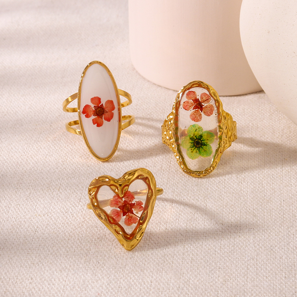 PVD Coated Gold Plating Process Wholesale Jewelry Elegant Heart Shape Flower Titanium Steel Asymmetrical Plating Open Rings