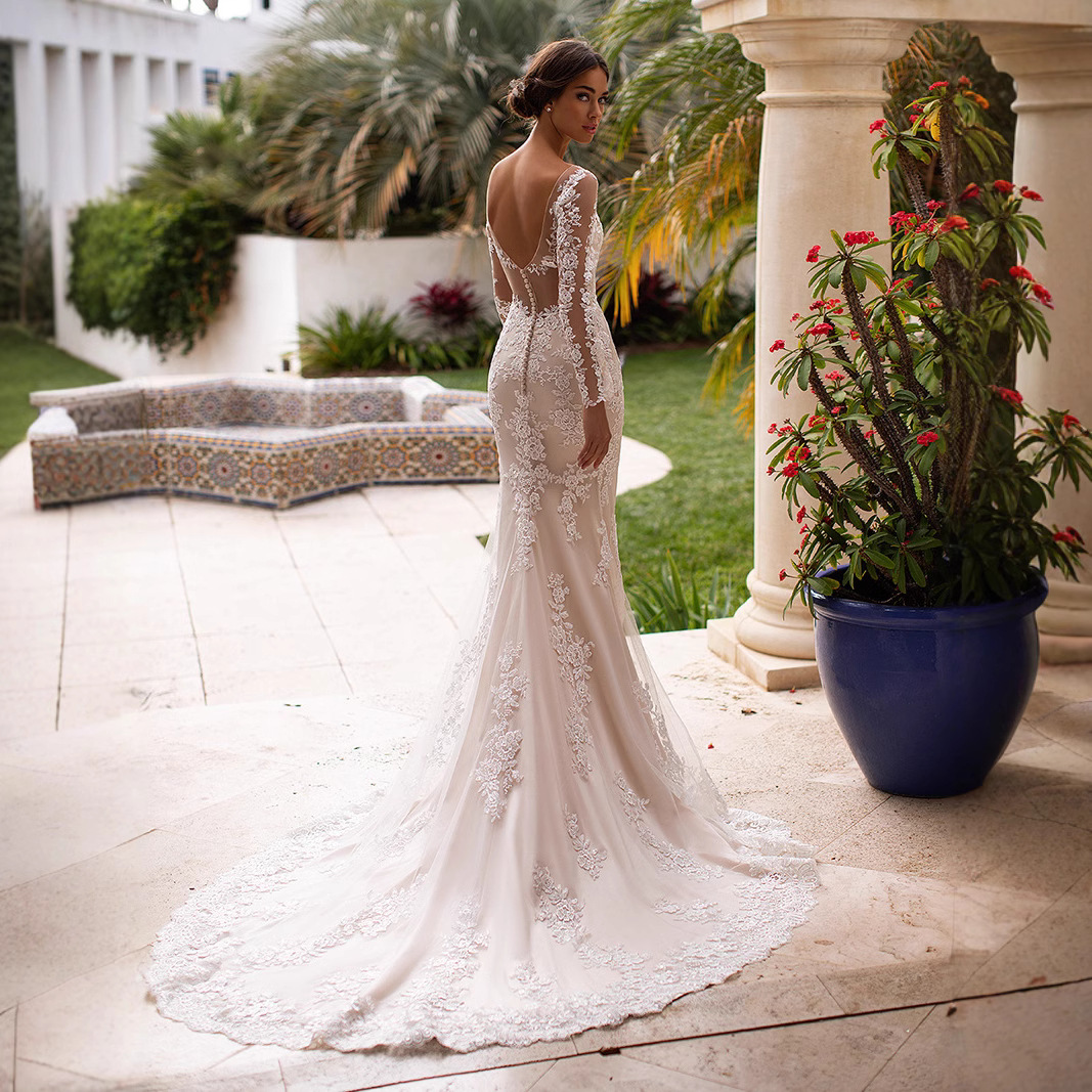 Foreign Trade Hot 2025 New Deep V Neck Long-Sleeved Large Backless Slim Lace Small Tail Fishtail Wedding Dress Travel Photography